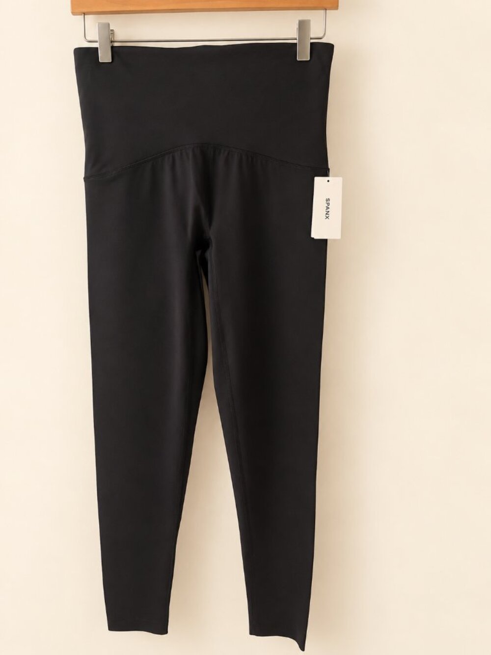 SPANX Booty Boost Very Black 7/8 Leggings